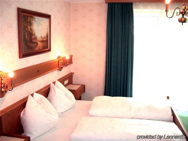 Hotel Torrenerhof Golling an der Salzach Habitación foto
